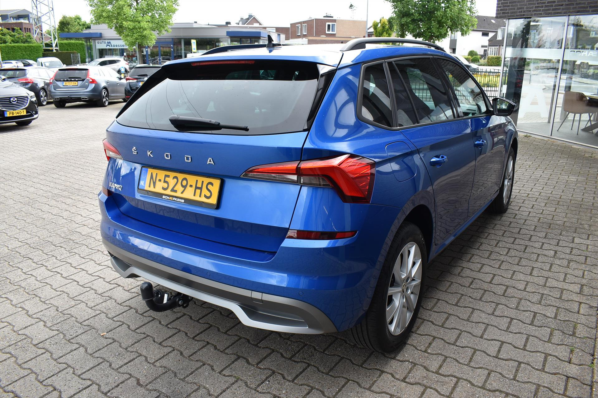 38839558-15.jpg