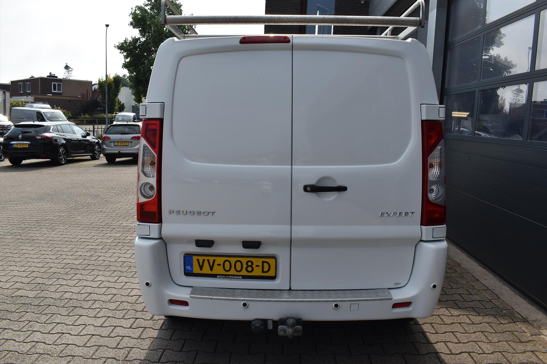 39736178-12.jpg