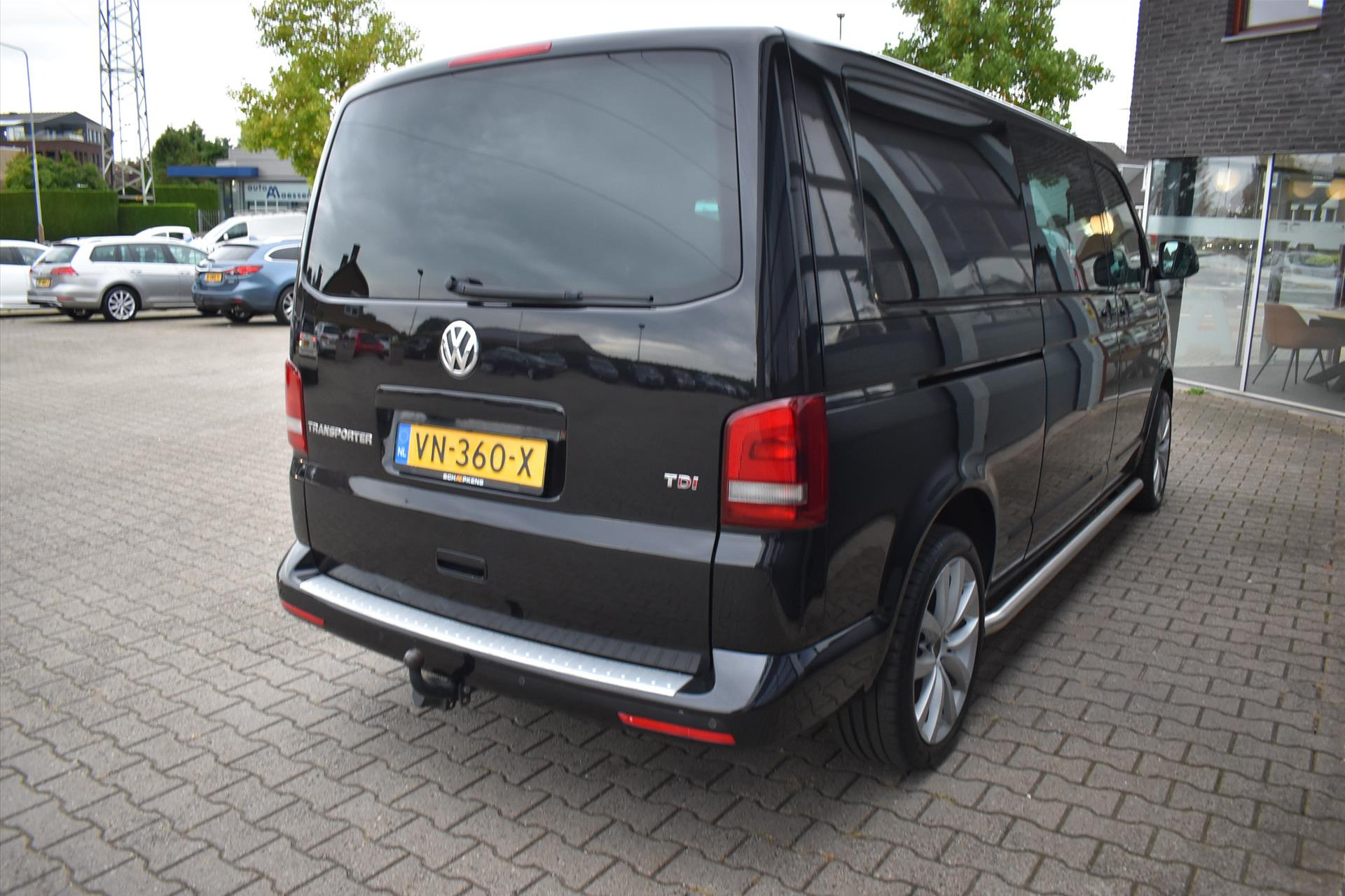 39842039-15.jpg