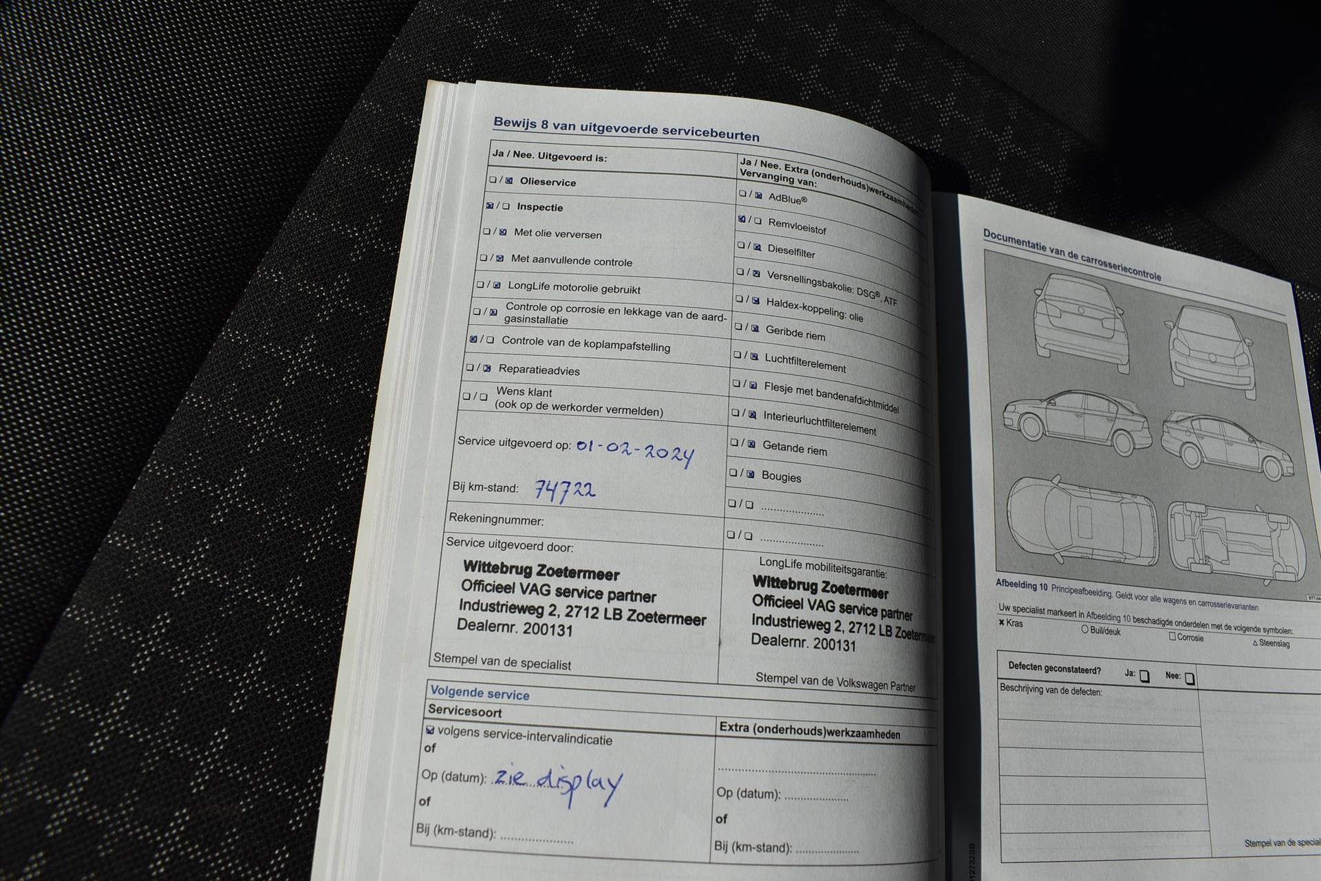 42913572-16.jpg
