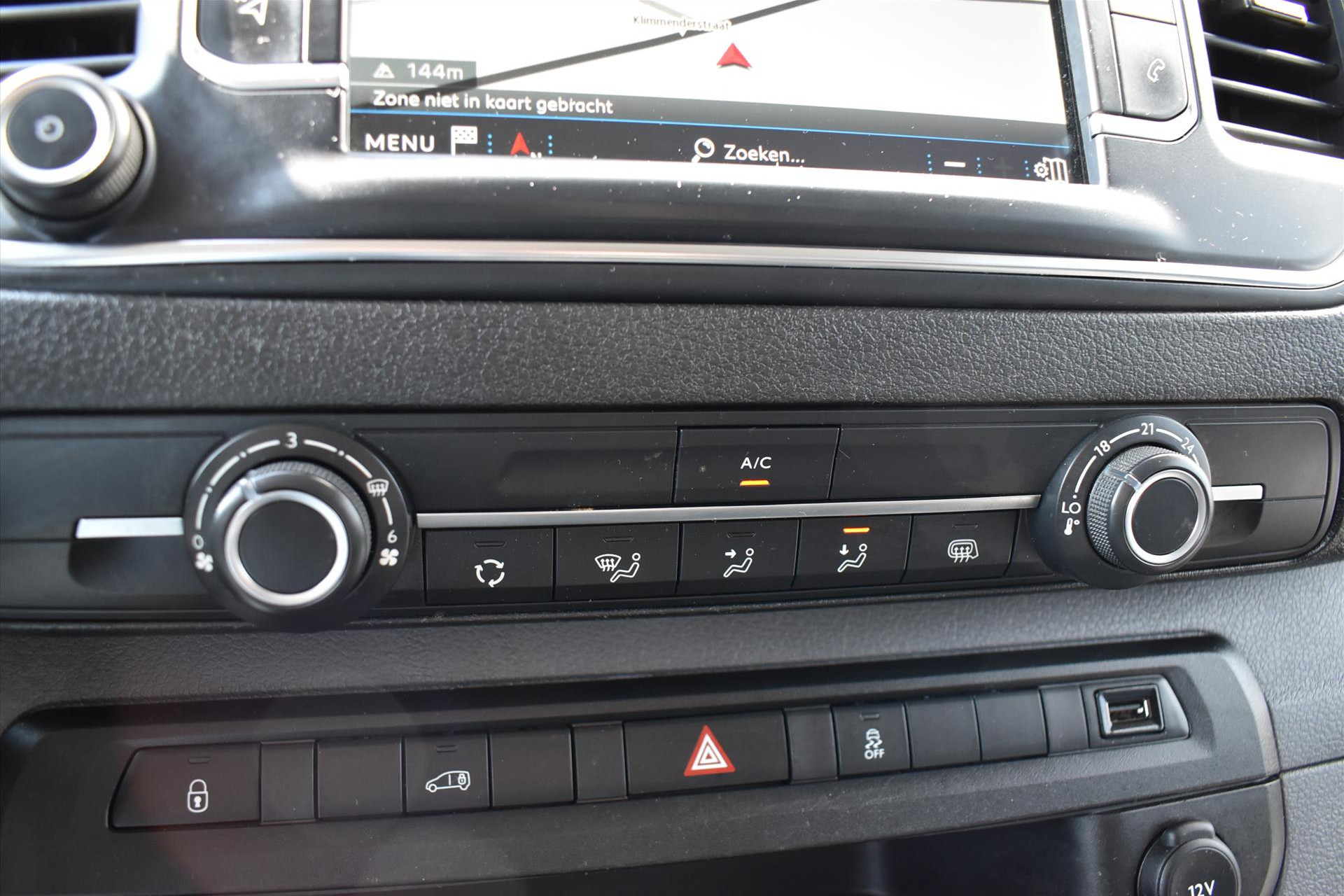 43460355-23.jpg