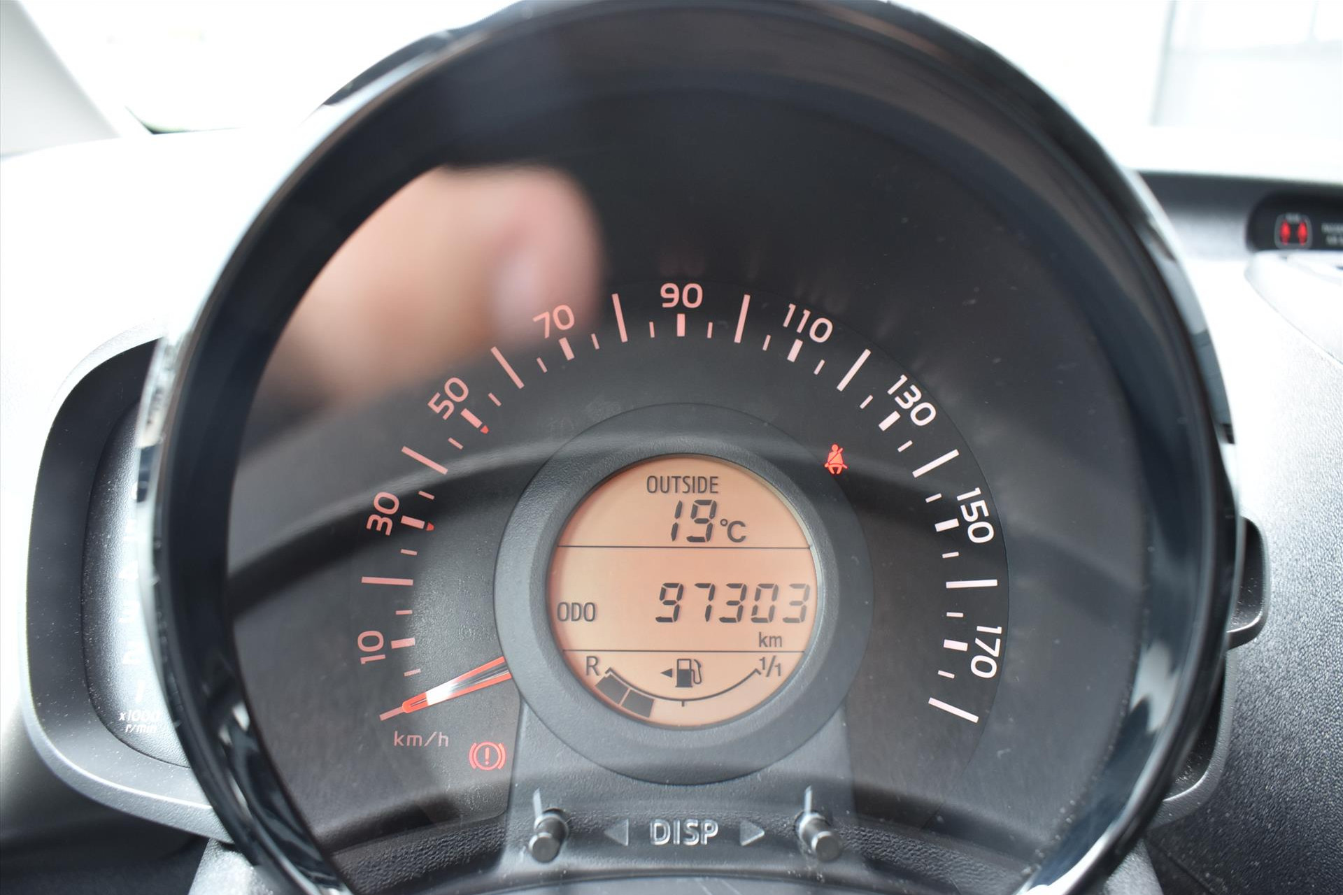 43903894-7.jpg