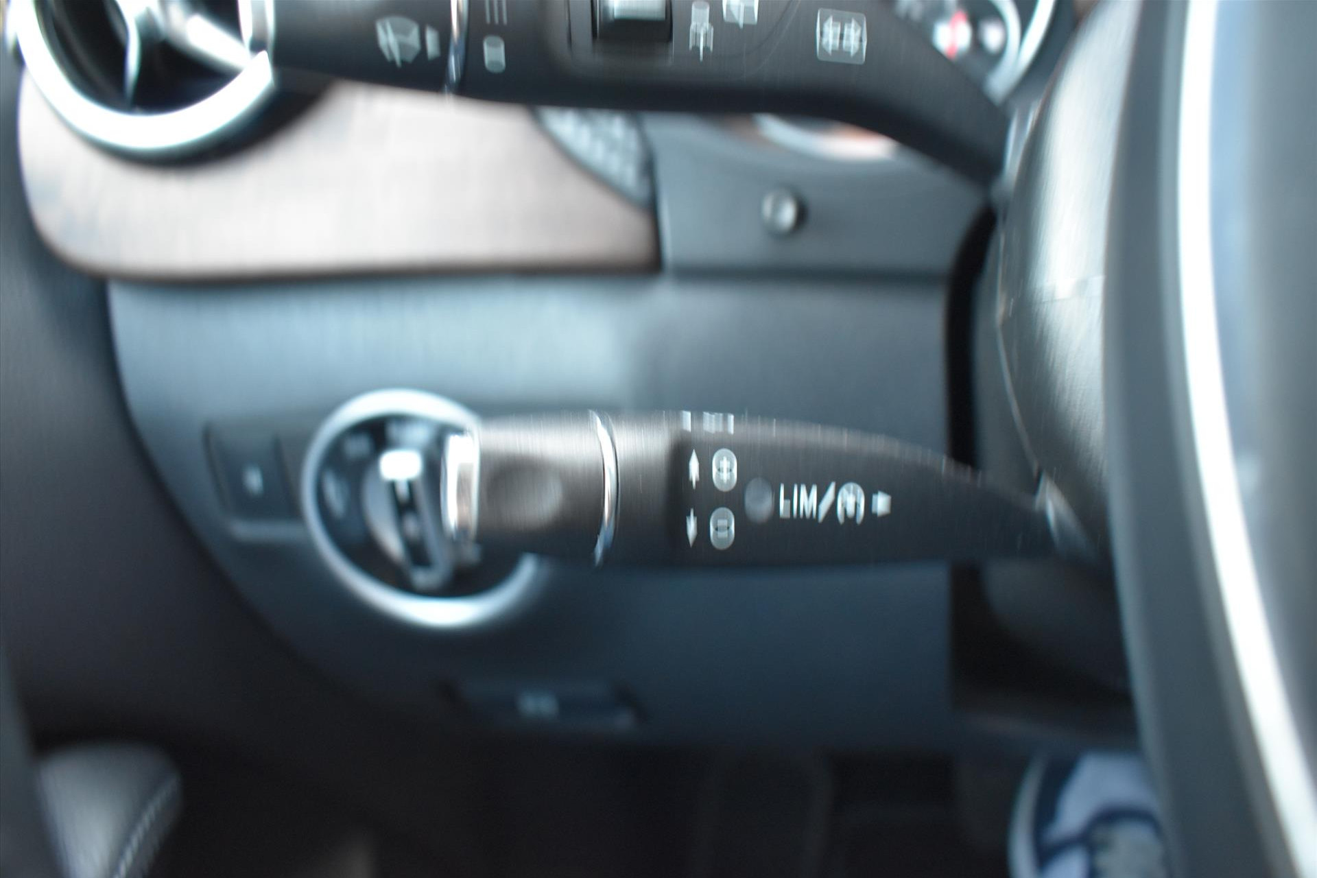 44436124-23.jpg