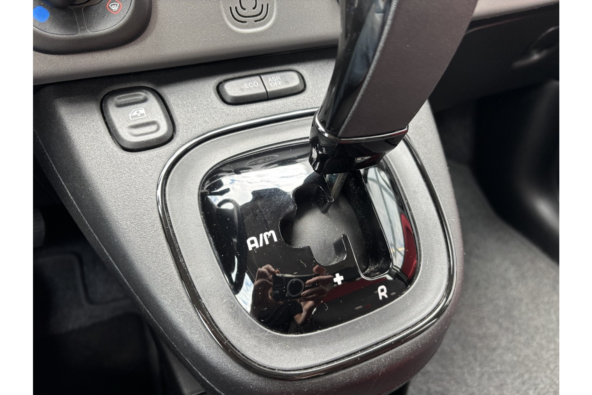 44750778-21.jpg