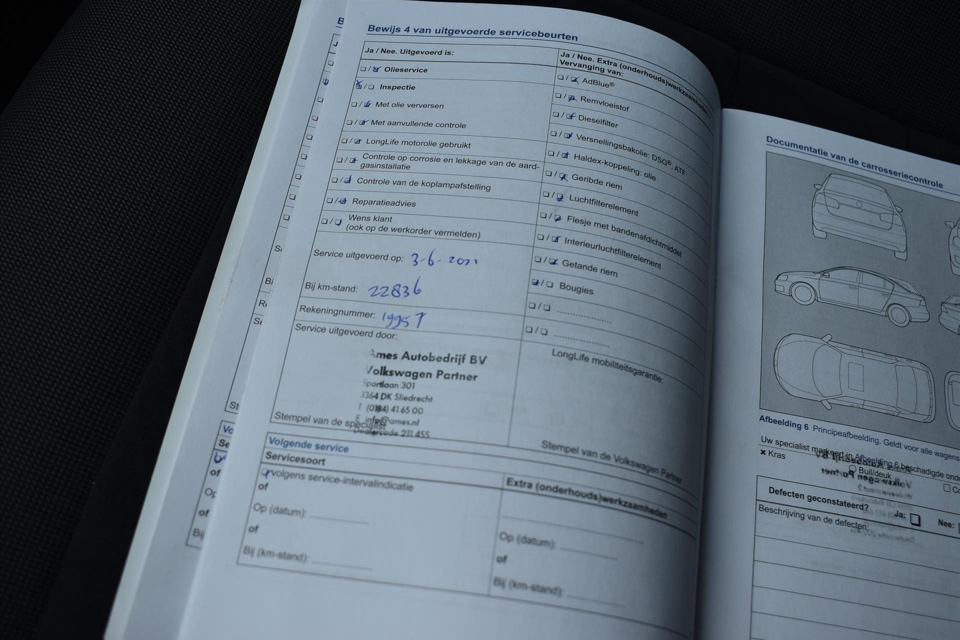 44982090-12.jpg