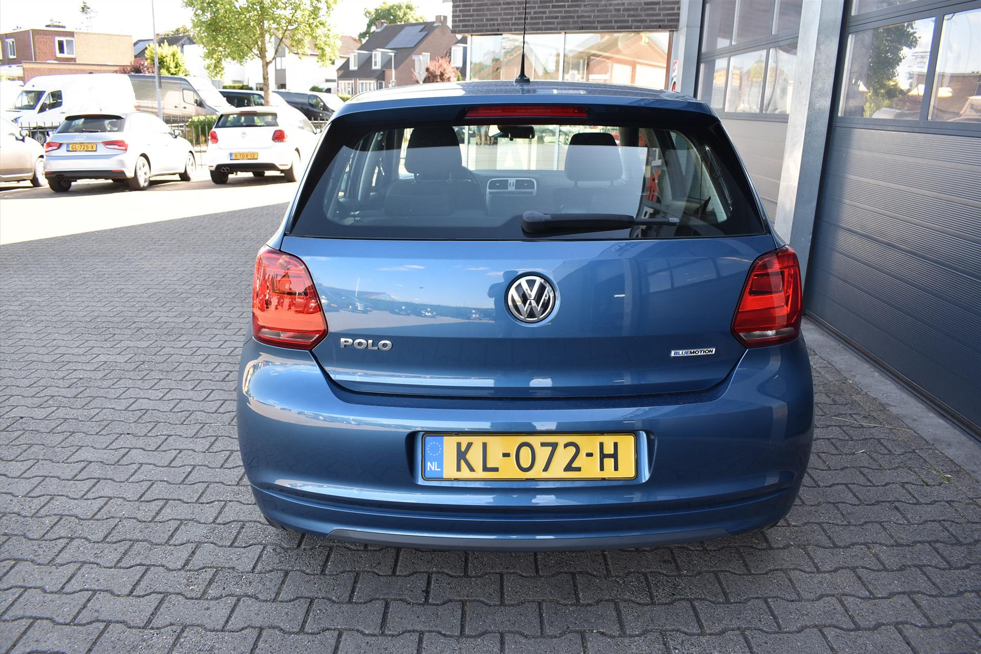 45079996-16.jpg
