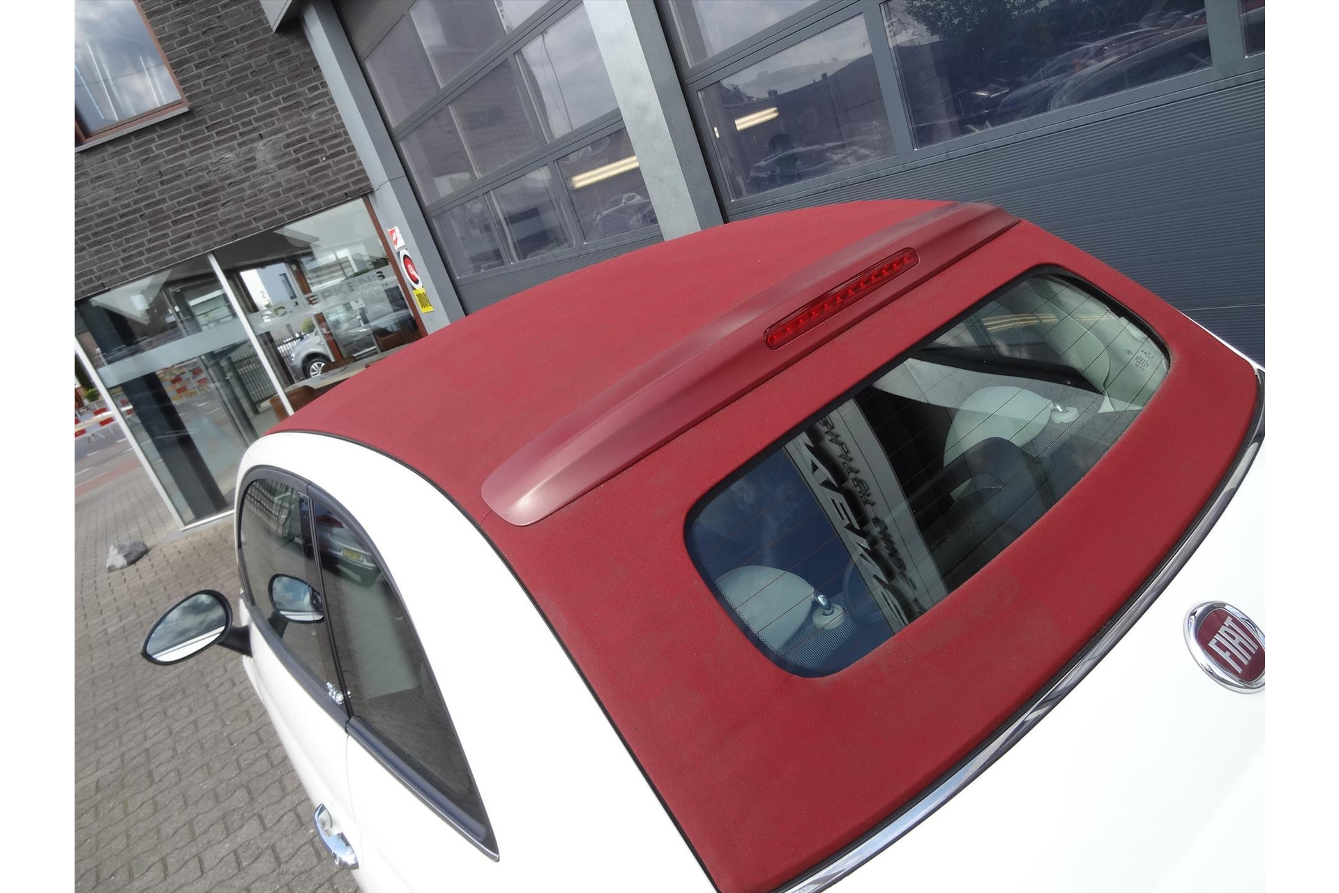 45573659-16.jpg