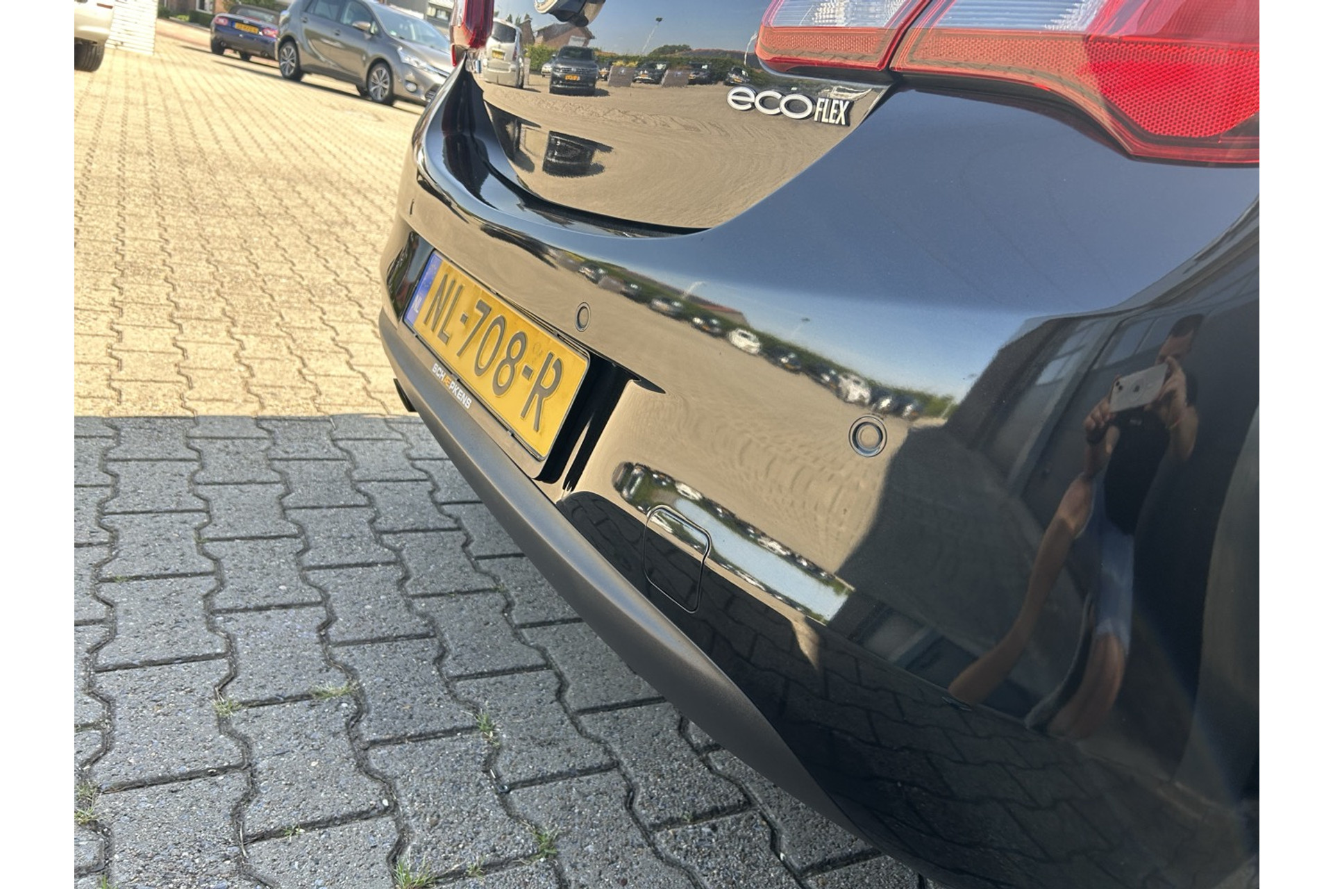 45739888-17.jpg