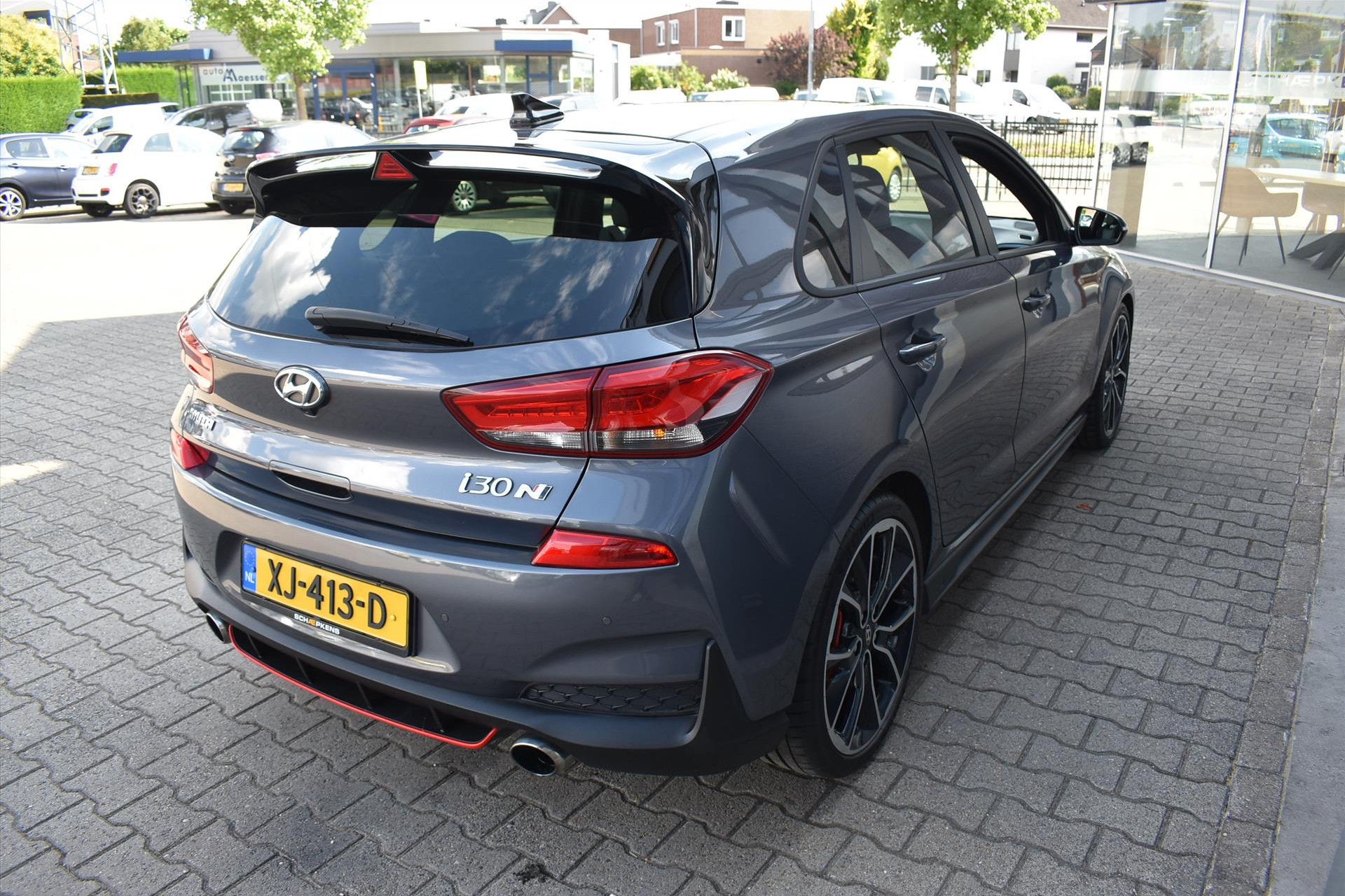 45991456-15.jpg