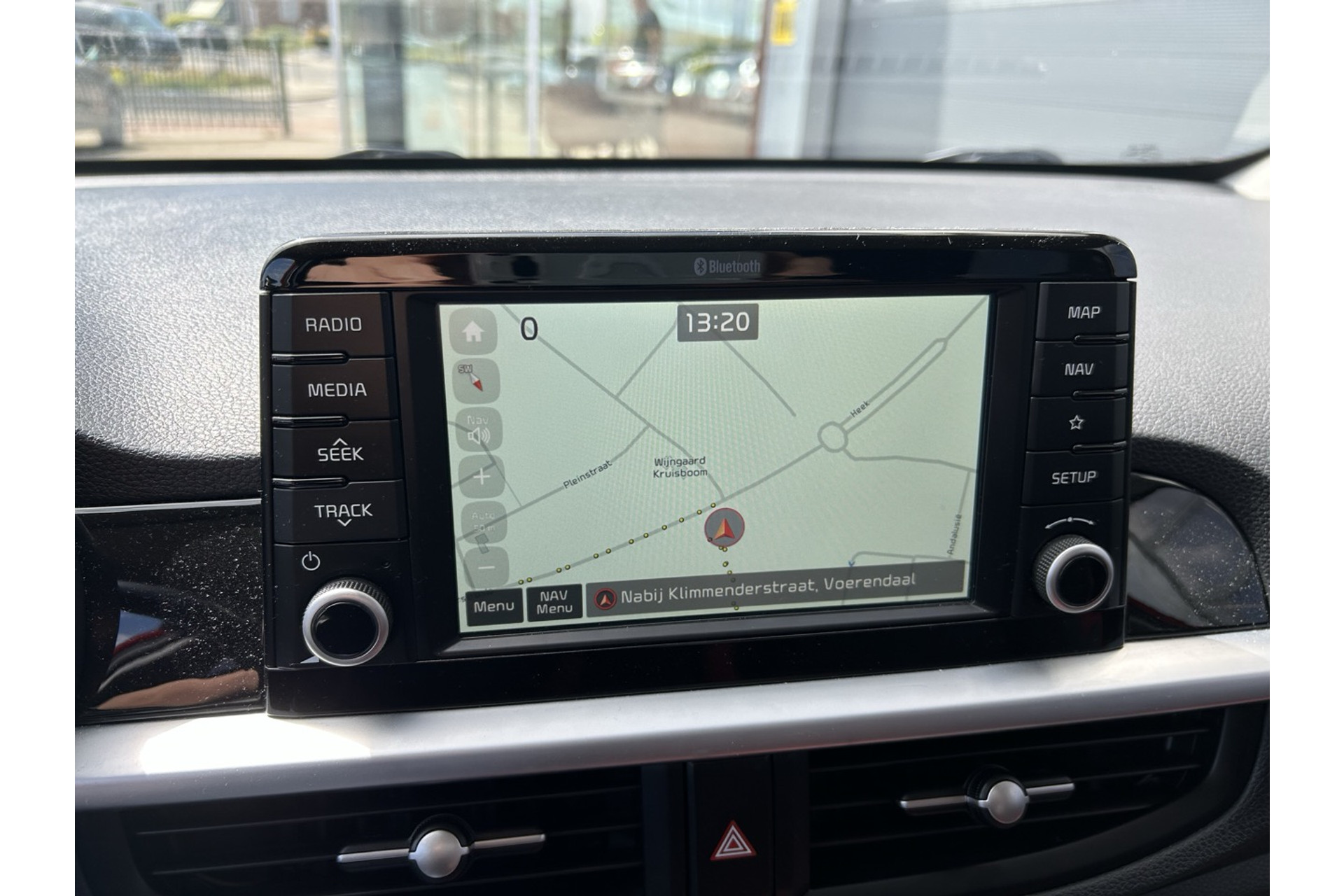 46099957-23.jpg