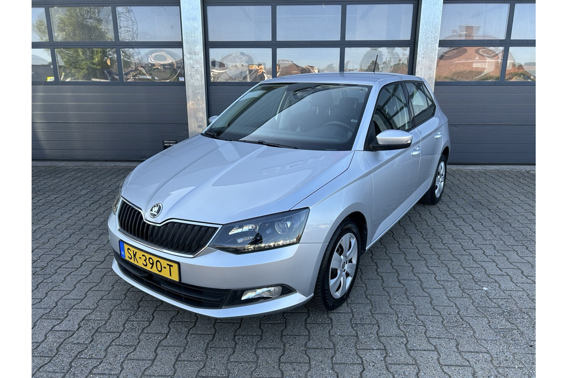 46844716-27.jpg