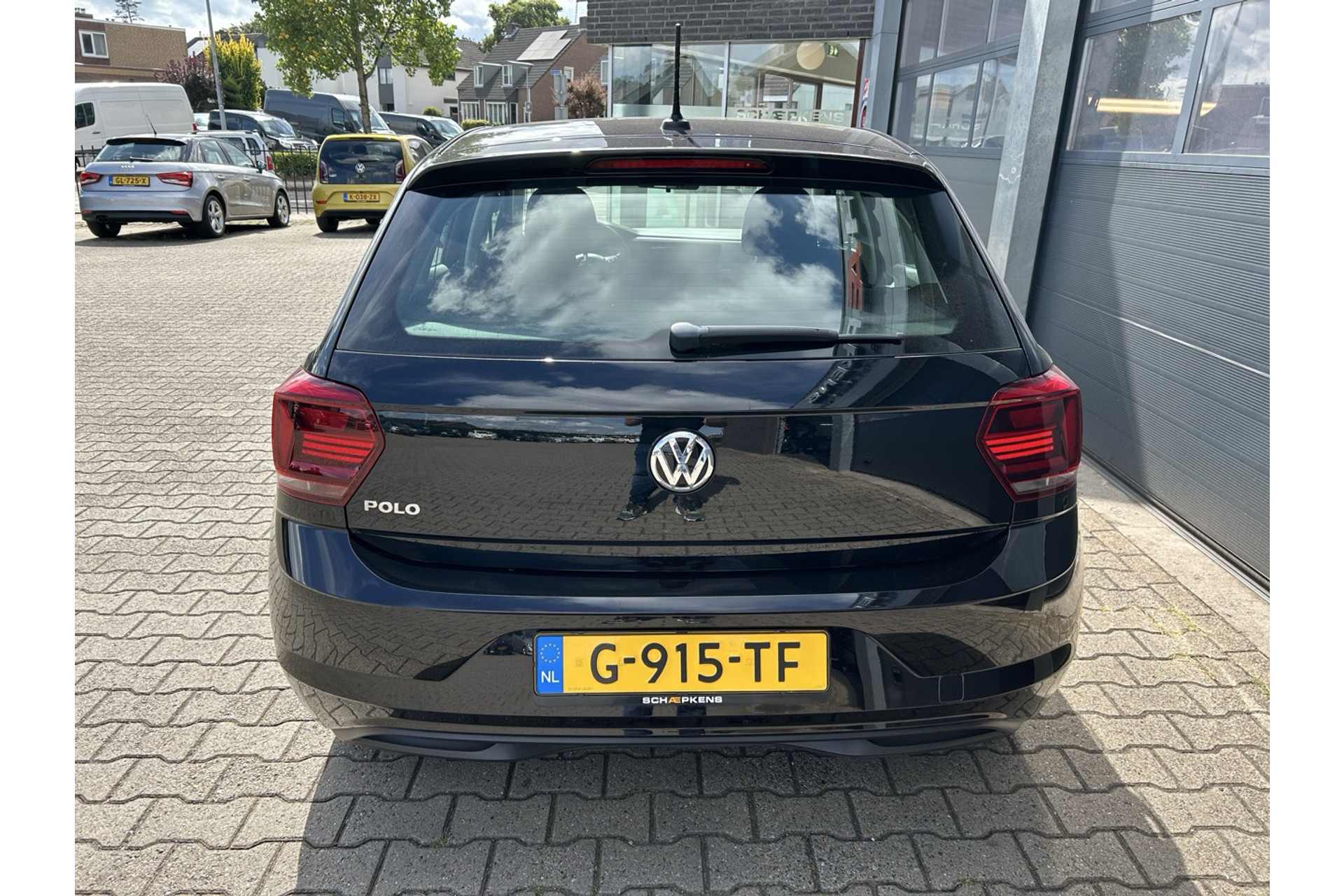 46843712-13.jpg