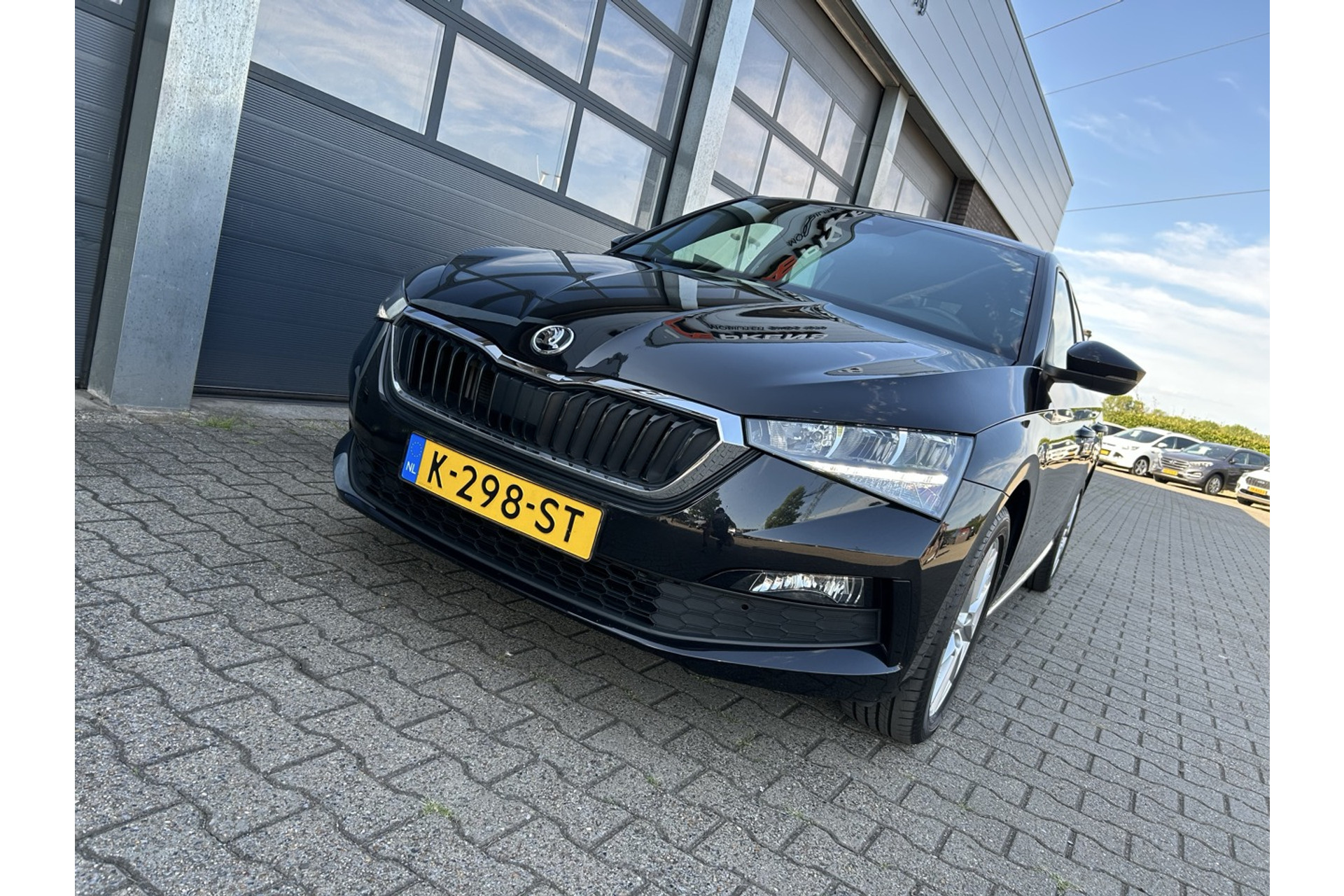 46846440-11.jpg