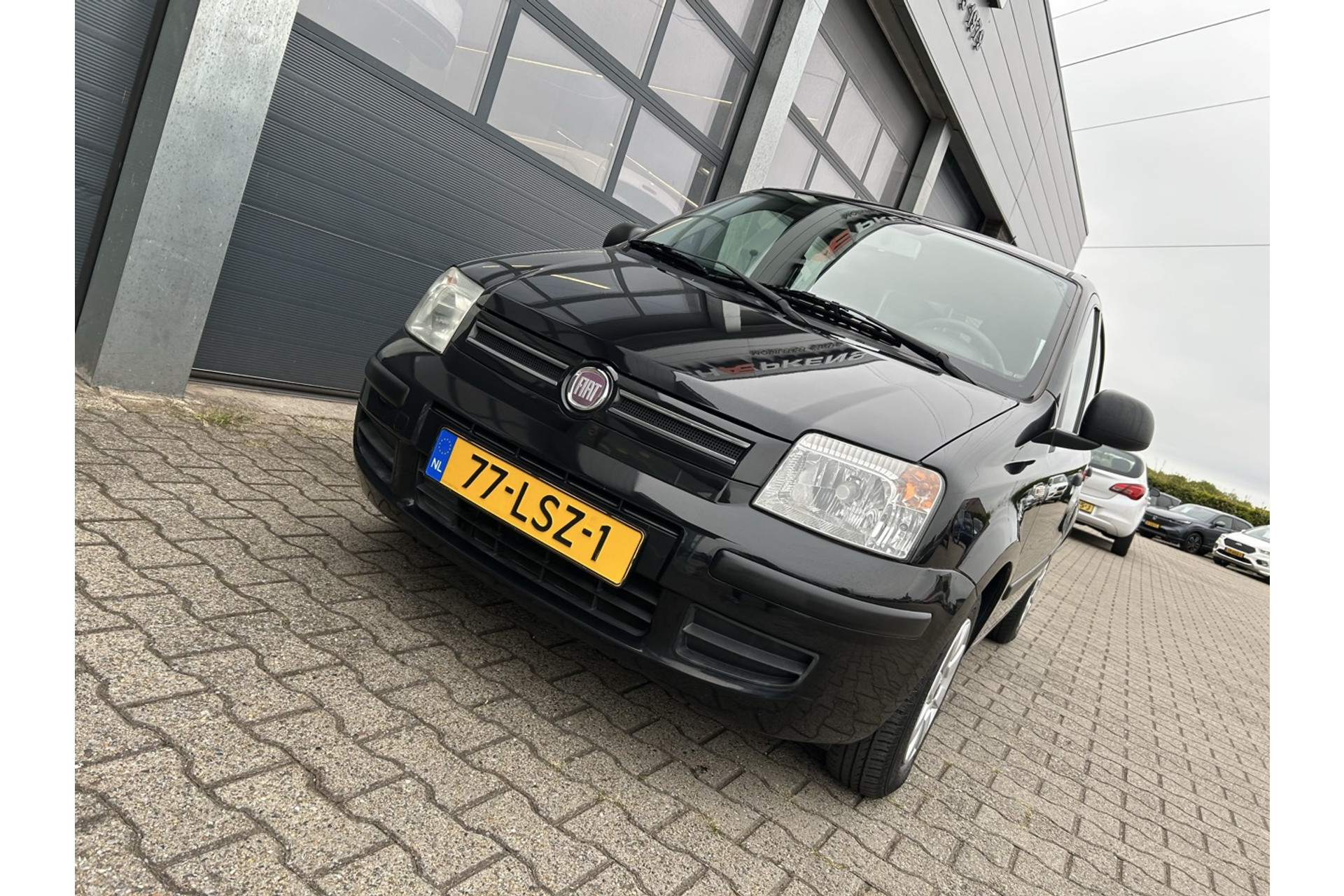 47317978-9.jpg