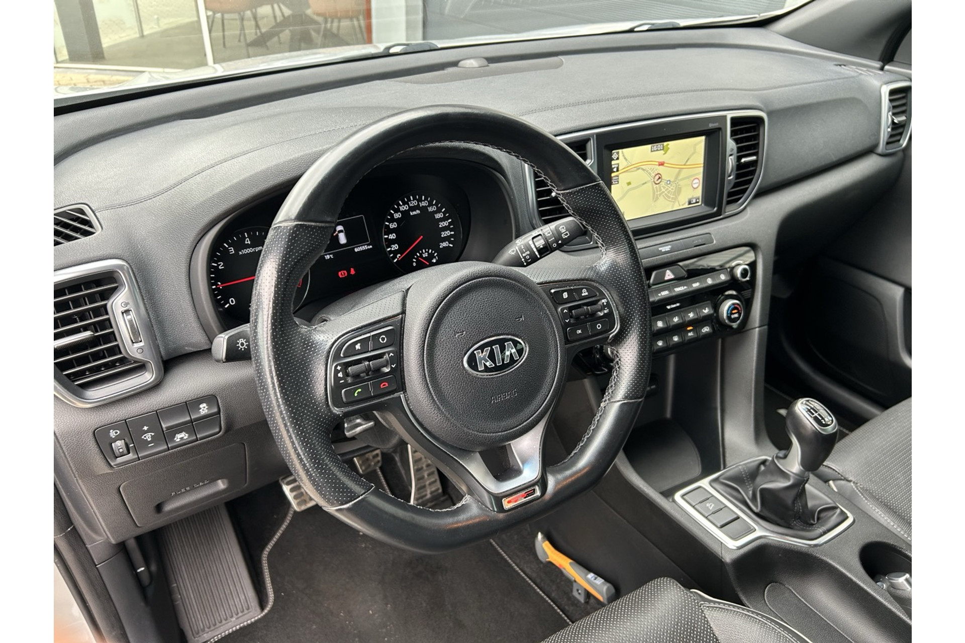 47331194-20.jpg
