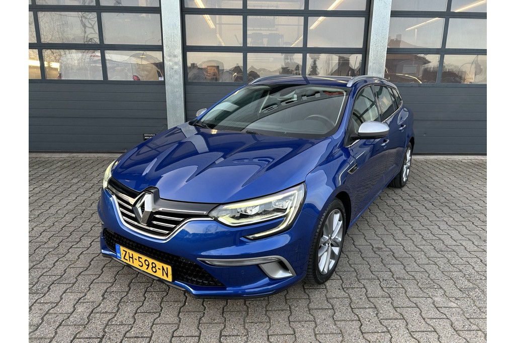 47990542-44.jpg
