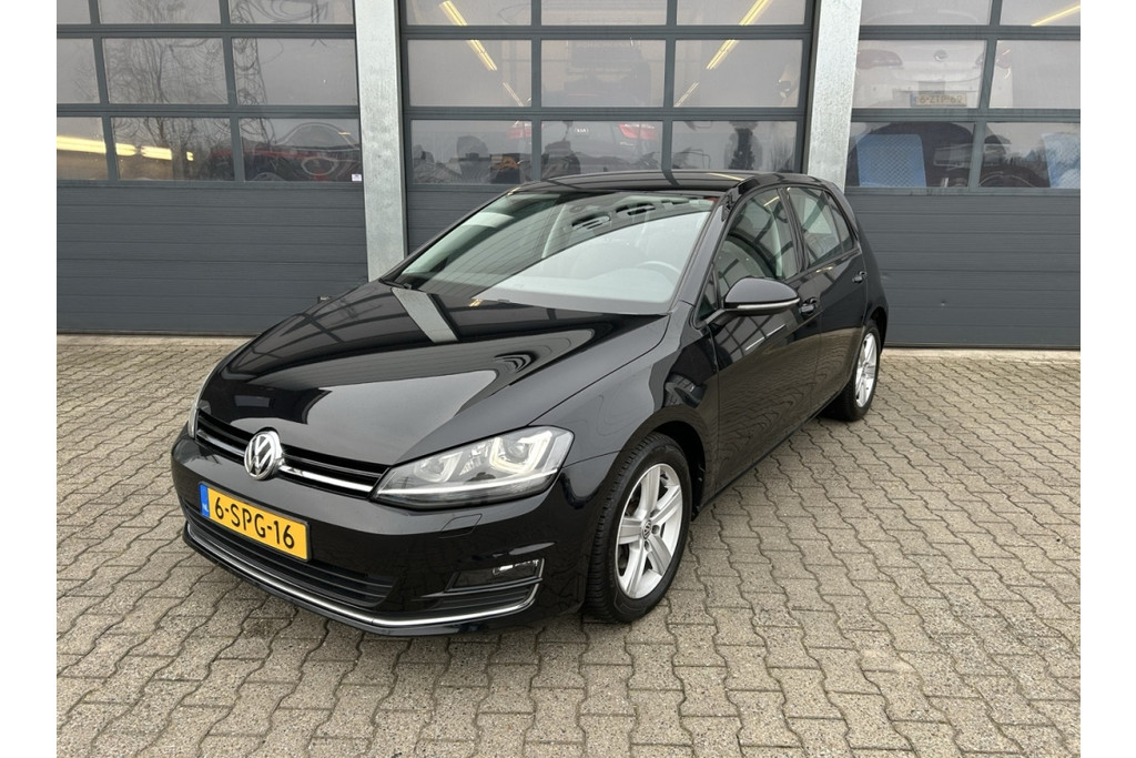 52813447-29.jpg