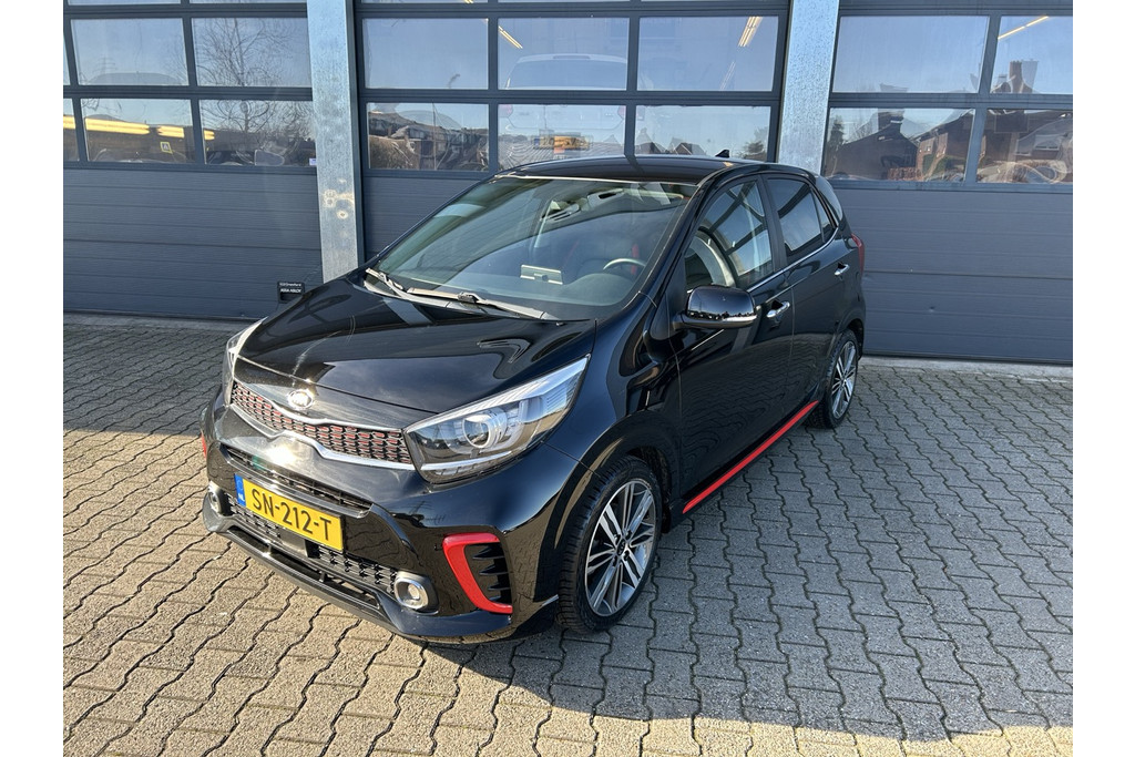 52181728-35.jpg