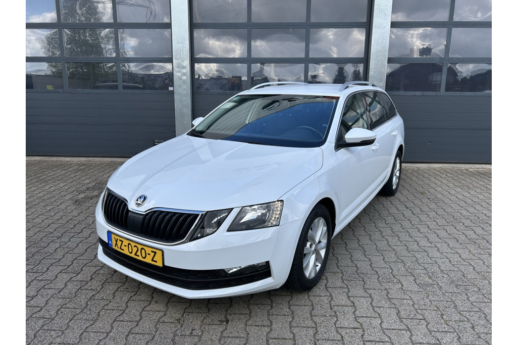 52576775-44.jpg