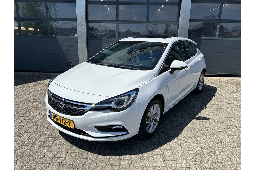 52633995-38.jpg